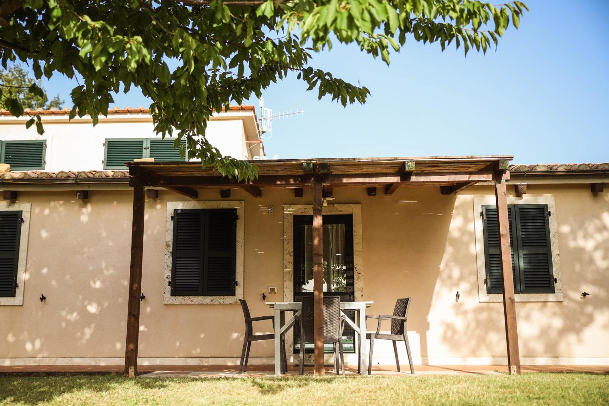Bio Agriturismo Poggio Aione Saturnia Exterior foto